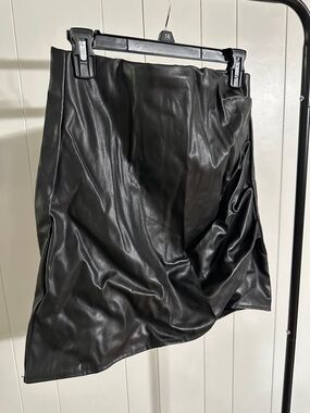 Choies Black Faux Leather Ruched Mini Skirt